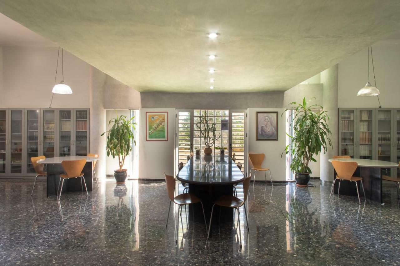 Residencia Sagrado Corazon Hotel - Seville — Fotos 3