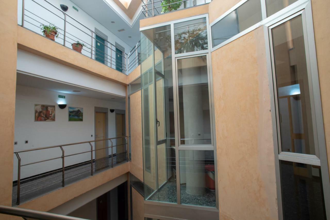 Residencia Sagrado Corazon Hotel - Seville — Fotos 1